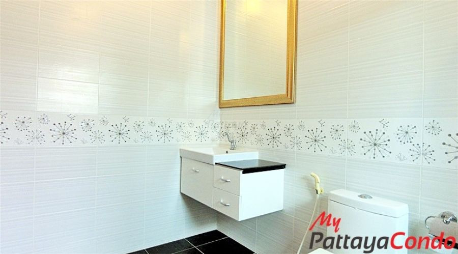 Baan Piam Mongkol Village Huay Yai Pattaya Pool Villa For Sale - HEPMK01-17