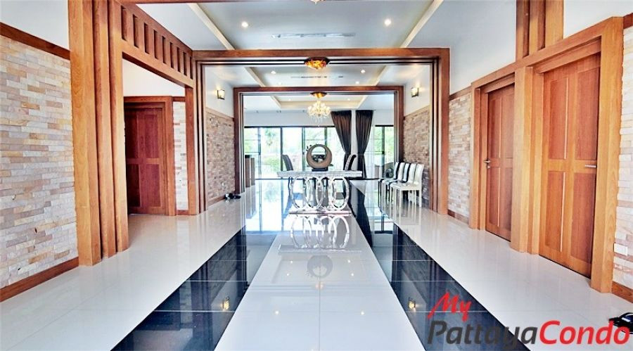 Baan Piam Mongkol Village Huay Yai Pattaya Pool Villa For Sale - HEPMK01-2