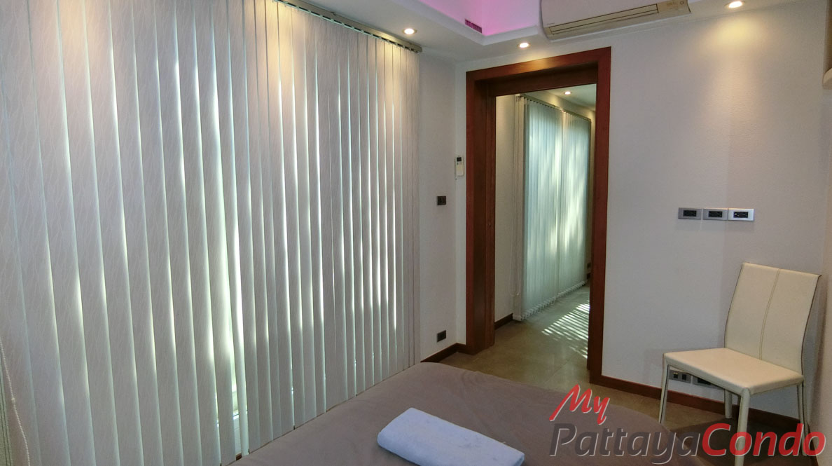 Boutique Garden Pool Villas Jomtien House For Sale - HJCTD02-34