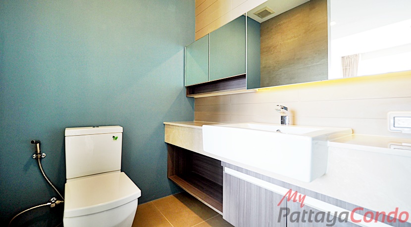 Cetus Beachfront Condo Pattaya For Sale - CETUS09-10