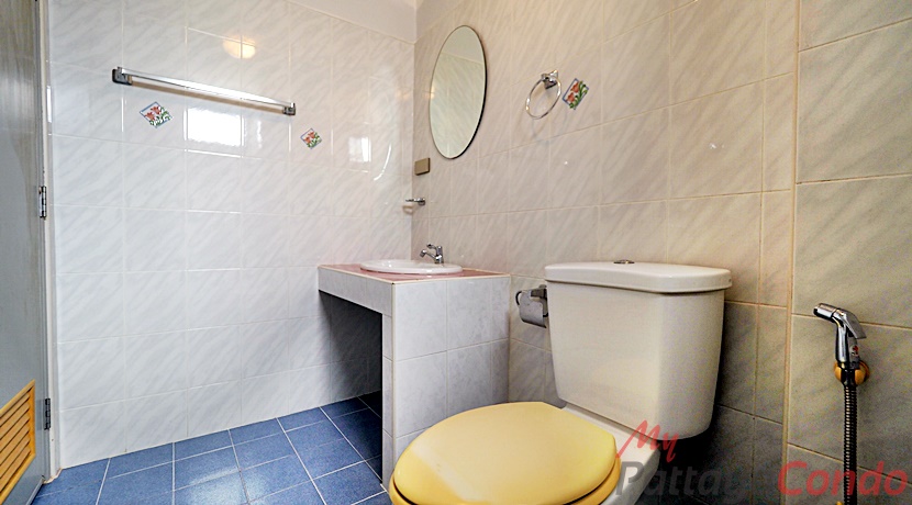 Commercial Shophouse For Sale Central Pattaya - CCP0001-16