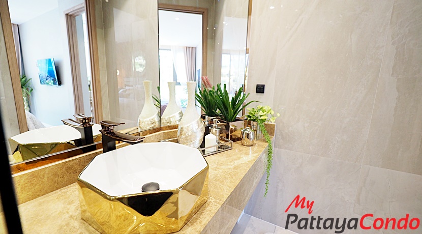 Copacabana Beach Jomtien Condo For Sale - COPAC05-14