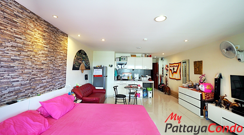 Emerald Palace Condominium Pattaya For Sale - EMP01