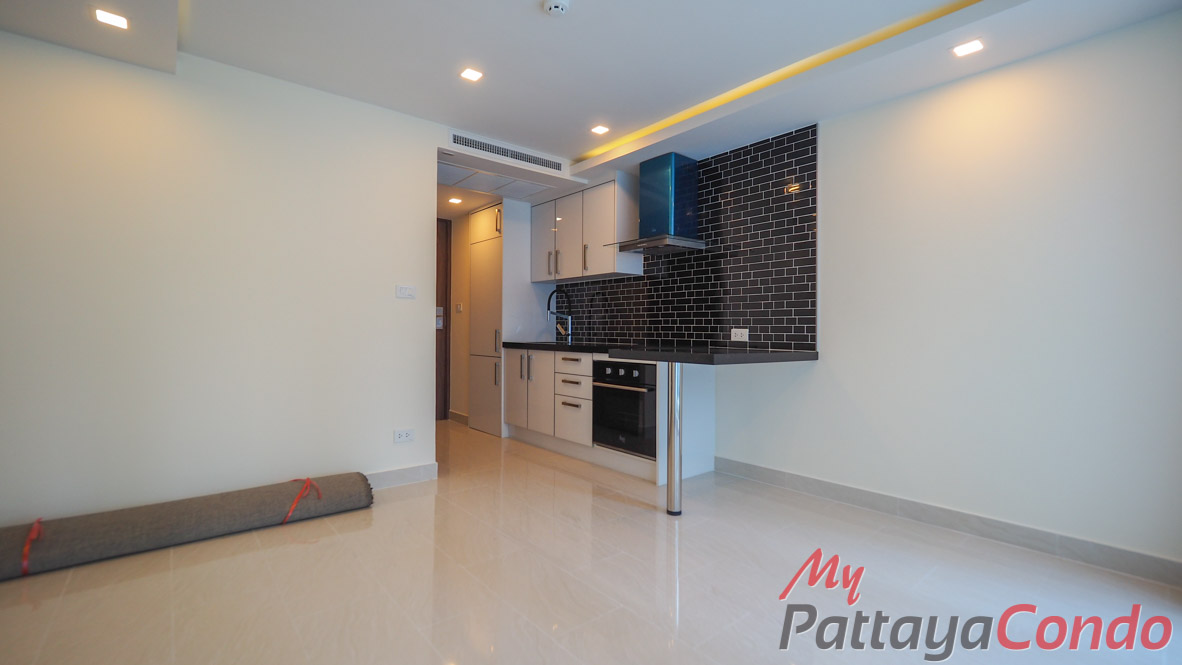 Grand Avenue Residence Pattaya Condo For Sale - GRAND152