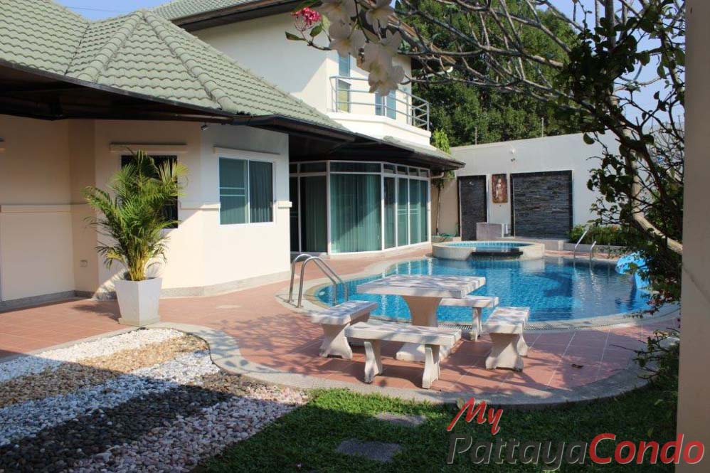 Green Field Villas 3 East Pattaya House For Sale - HEGF302-0