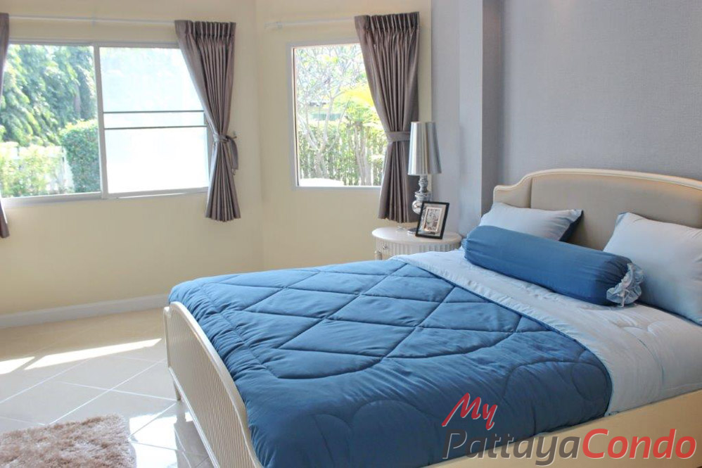 Green Field Villas 3 East Pattaya House For Sale - HEGF302-17