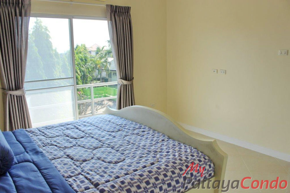Green Field Villas 3 East Pattaya House For Sale - HEGF302-37