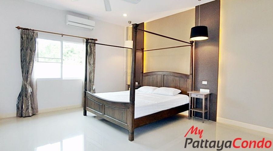 Impress House Village East Pattaya House For Sale - HEIS01-12