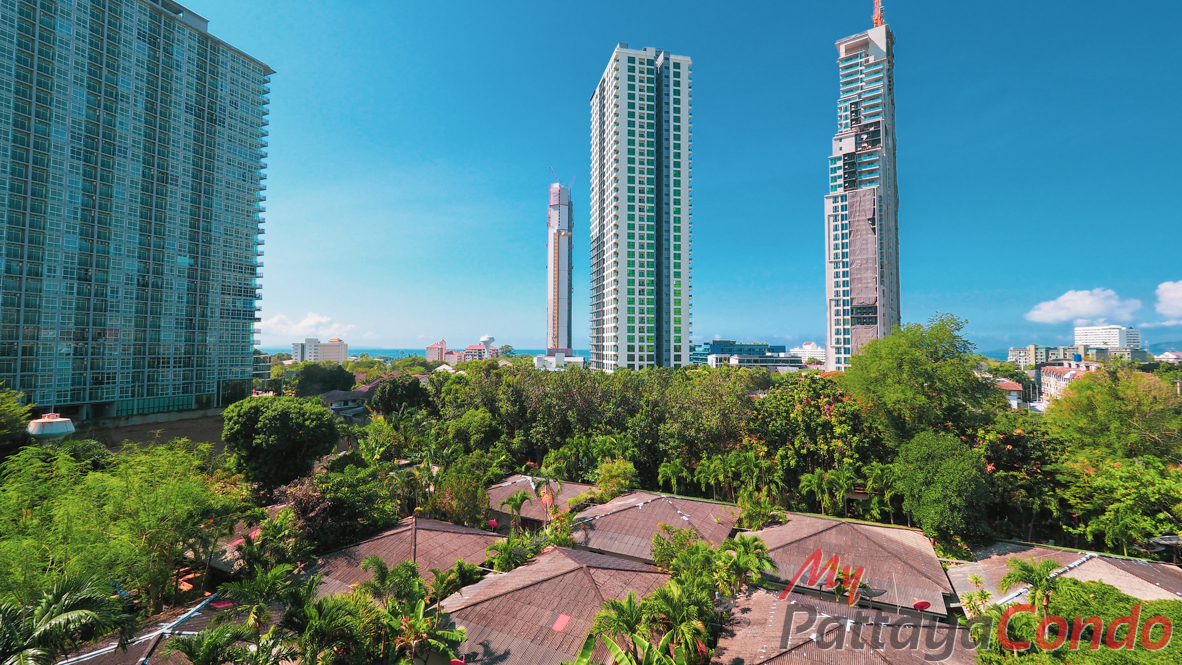 Laguna Beach Resort Jomtien Condo For Sale - LBRJ21