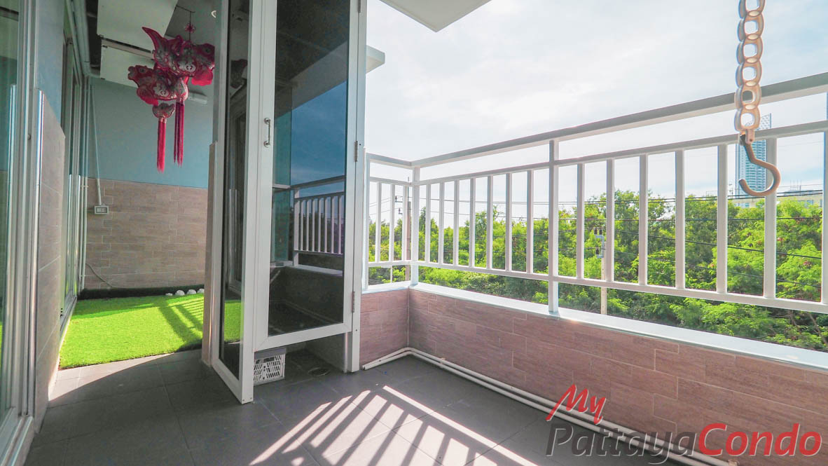Lumpini Park Beach Jomtien Condo For Sale - LPN15-18