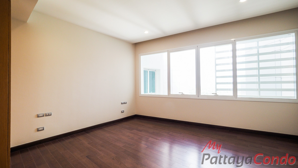 Movenpick White Sand Beach Condo Pattaya For Sale - MWS04-12