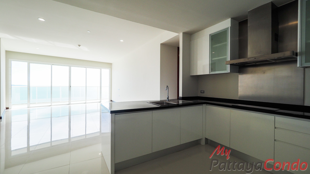 Movenpick White Sand Beach Condo Pattaya For Sale - MWS04