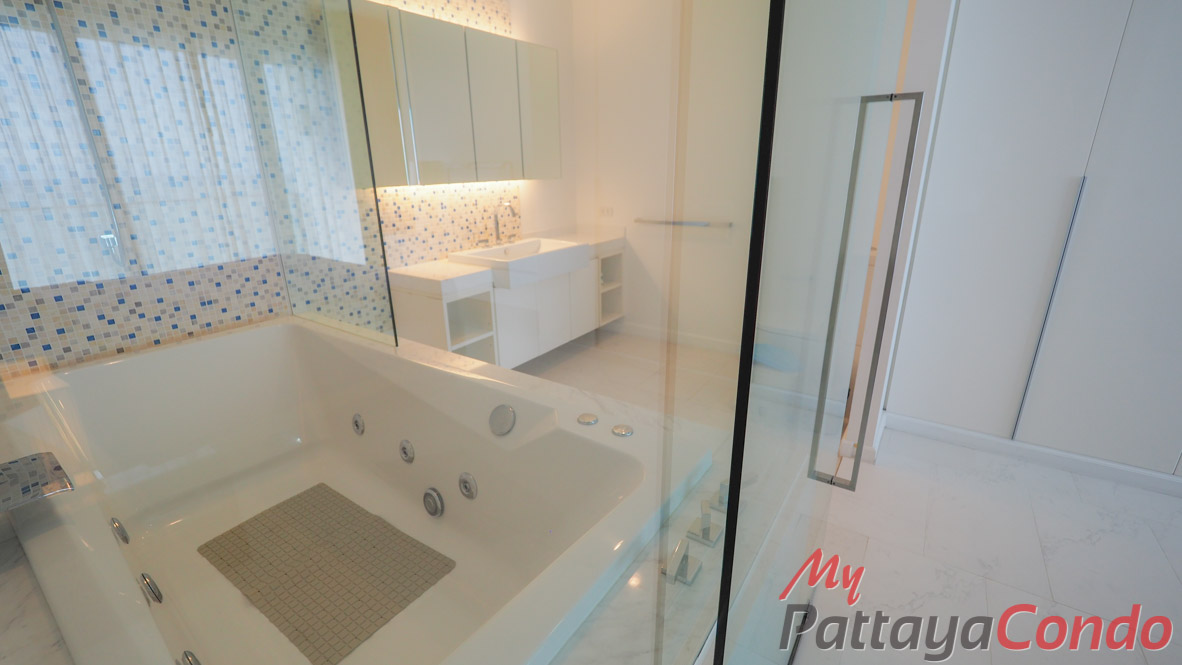 Northpoint Wong Amat Pattaya Condo For Sale - NPT18-33