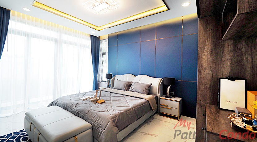 Palm Lakeside Pattaya Villa For Sale East Pattaya - HEPLP01-10