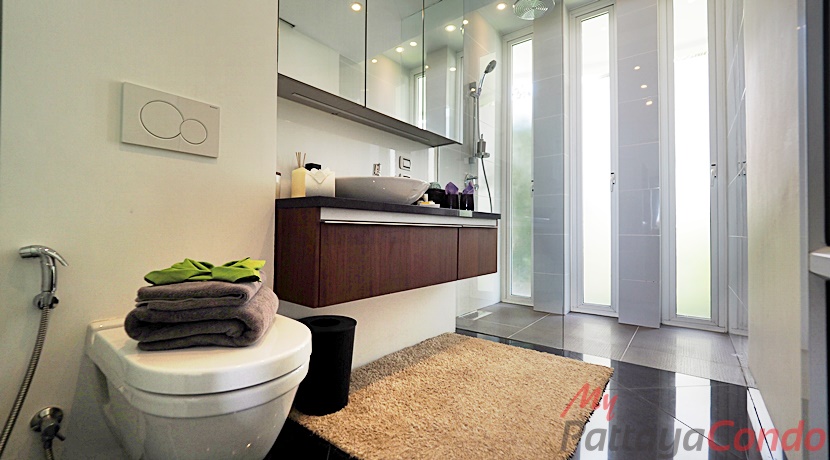 Pure Na-Jomtien Beachfront Condo Pattaya For Sale - PURE02-10