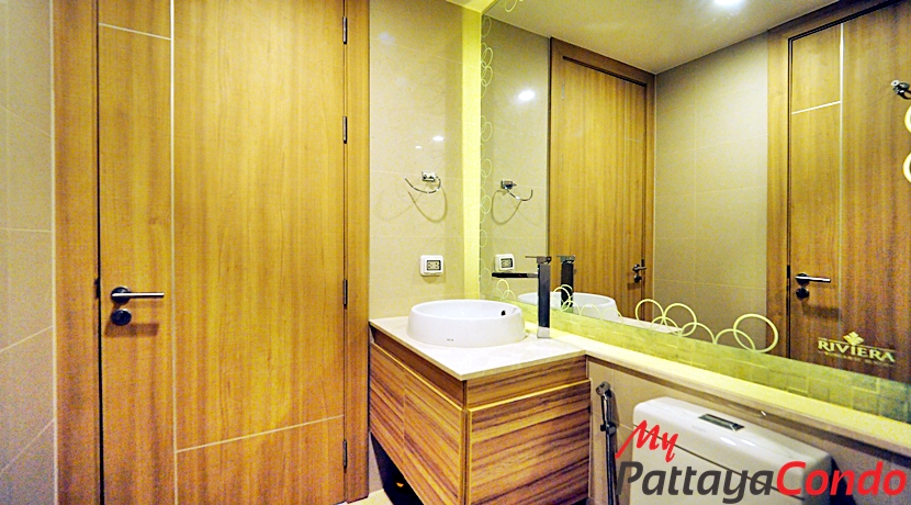 Riviera Wong Amat Condo For Sale - RW09