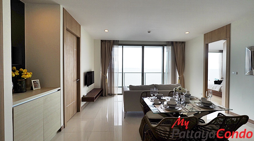 Riviera Wong Amat Condo For Sale - RW22