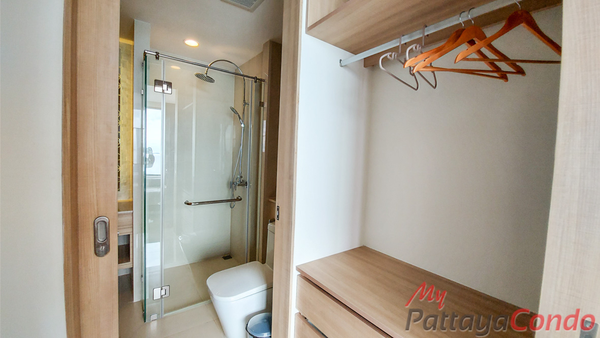 Riviera Wong Amat Condo For Sale - RW38-13