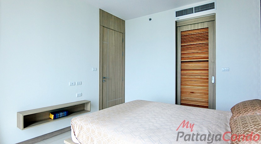 Riviera Wong Amat Condo For Sale - RW10-17