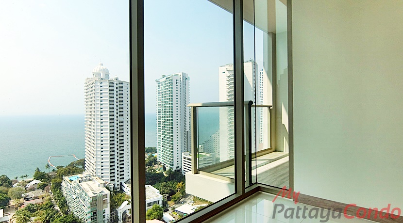 Riviera Wong Amat Condo For Sale - RW52-4