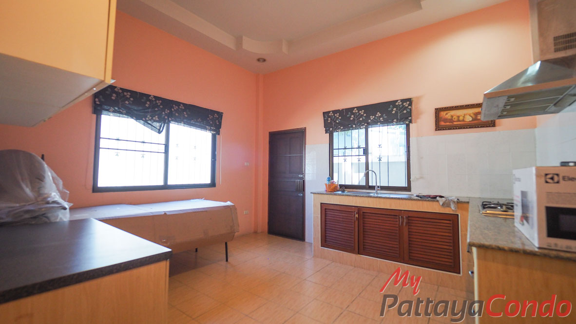 SP Village 4 East Pattaya House For Sale - HESP4V01-9
