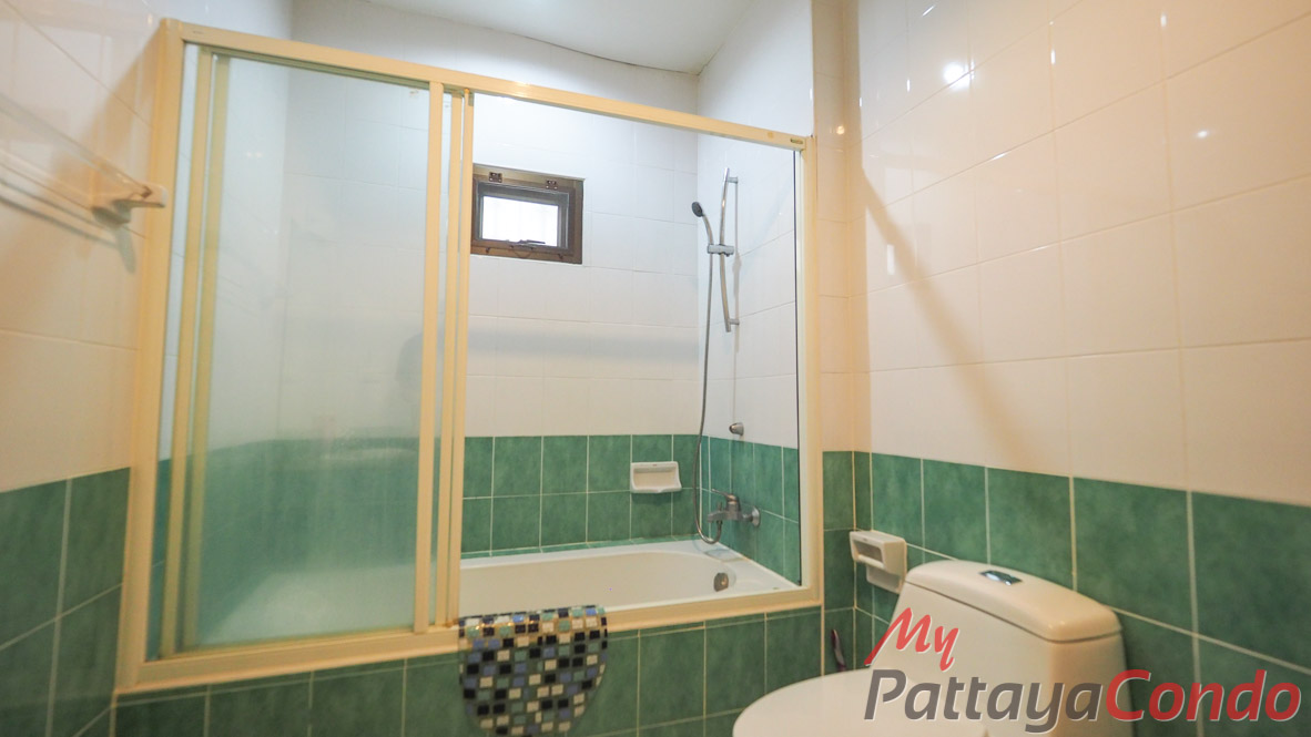 SP Village 4 East Pattaya House For Sale - HESP4V01-23