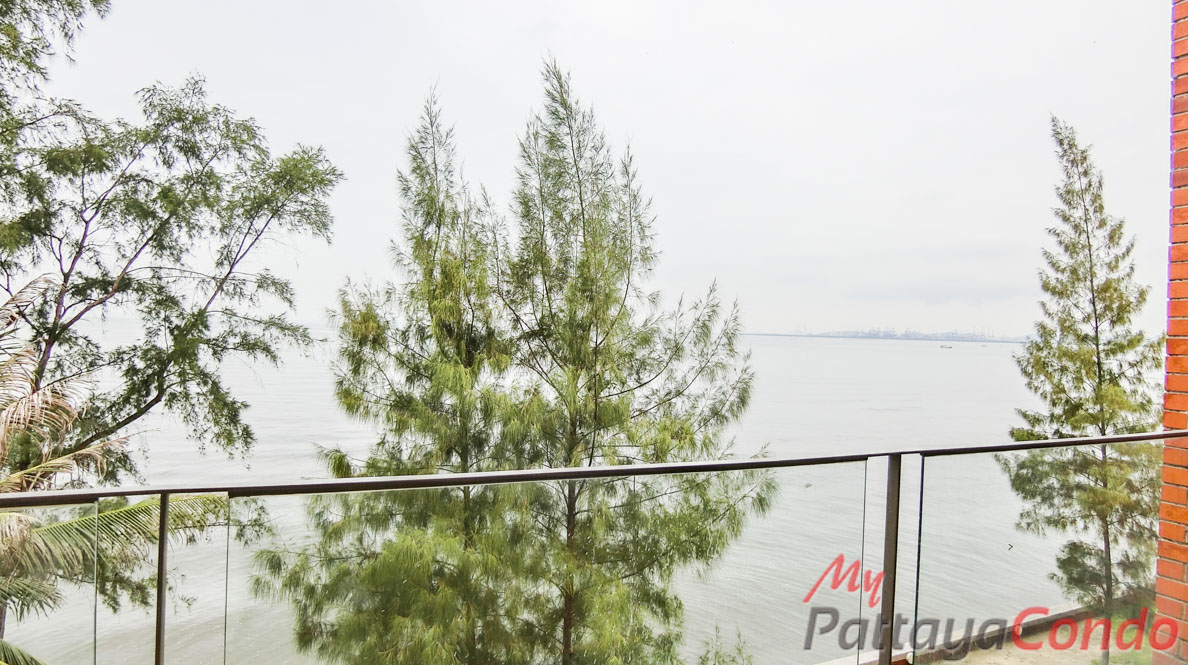 Sandbox Beachfront Villa East Pattaya Townhouse For Sale - HESB01-33