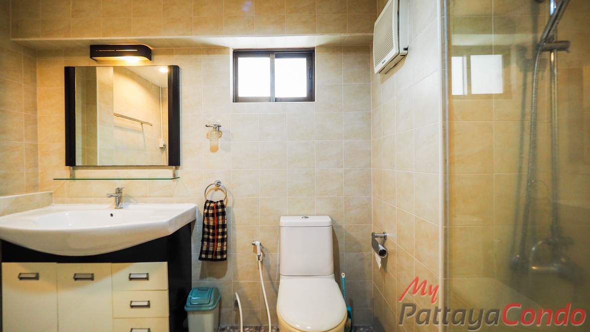 Star Beach Condotel Pattaya For Sale - STAR04-18