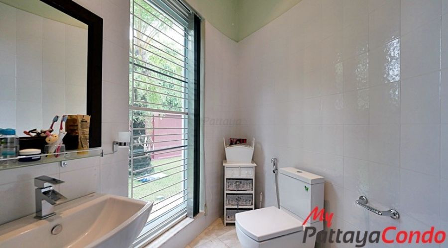Thaily Wood Village East Pattaya Pool Villa For Sale - HETW01-21