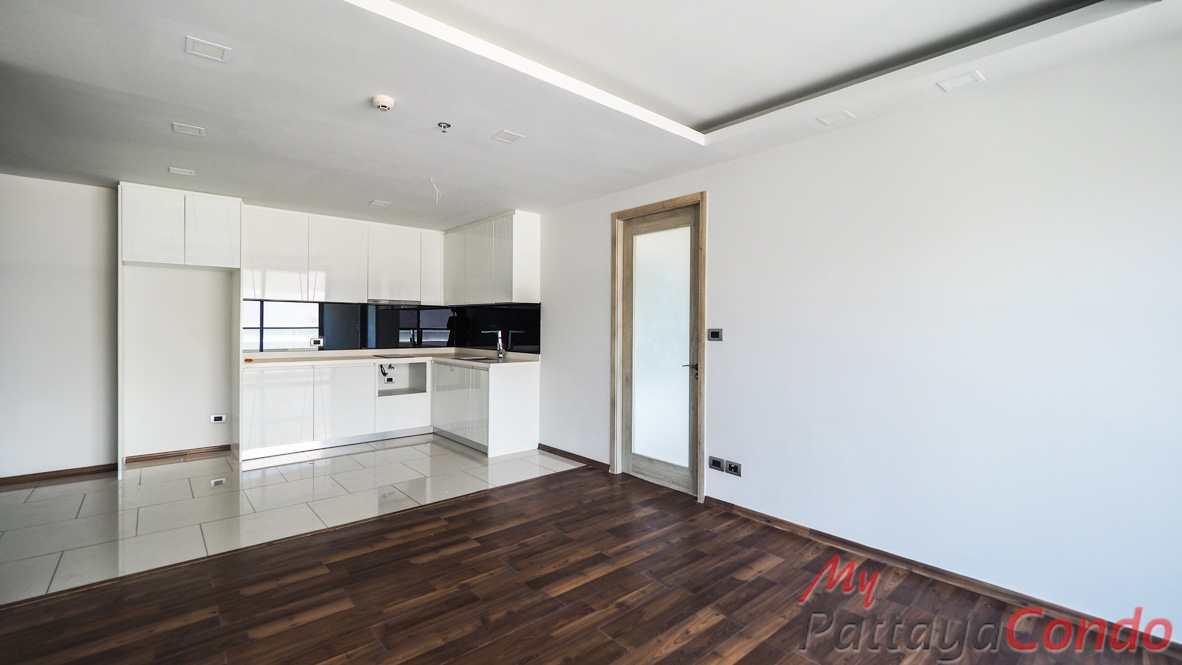 The Peak Towers Pattaya Condo For Sale - PEAKT60-3