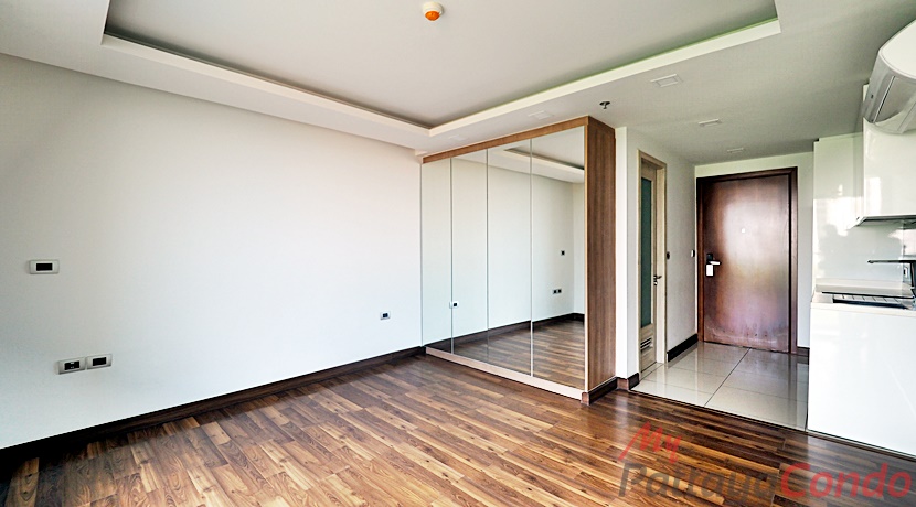 The Peak Towers Pattaya Condo For Sale - PEAKT42
