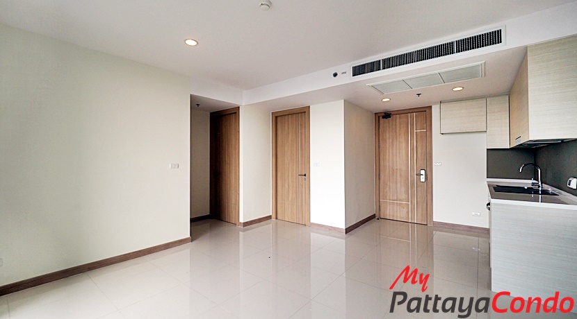 Riviera Wong Amat Condo For Sale - RW40-5
