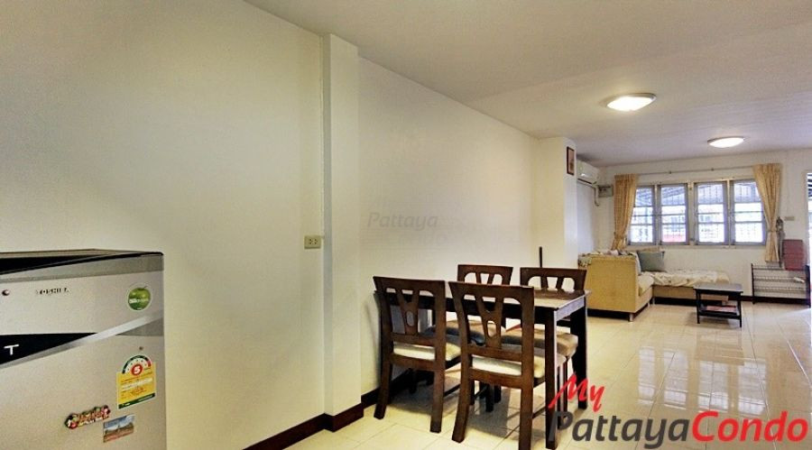 Sub Sombat Village Central Pattaya Townhouse For Sale - HCSS03-4