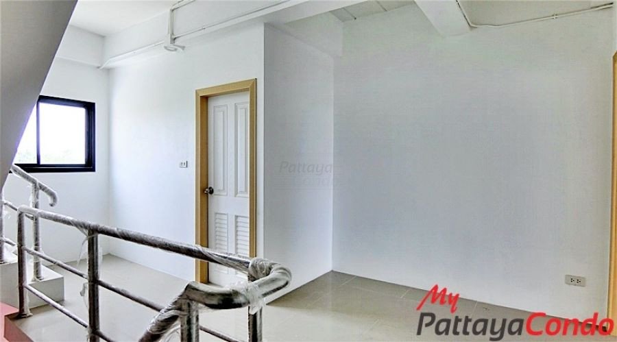 Private Townhouse Huay Yai Pattaya For Sale - HE0008-3