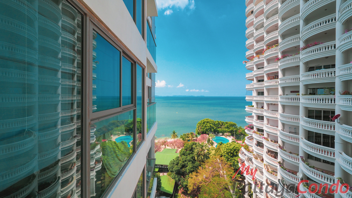 Wong Amat Tower Pattaya Condo For Sale - WT35