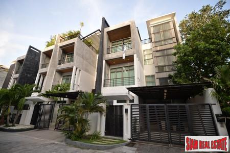 The Eva | Three Bedroom Private Pool Villa in Rawai with Sea Views