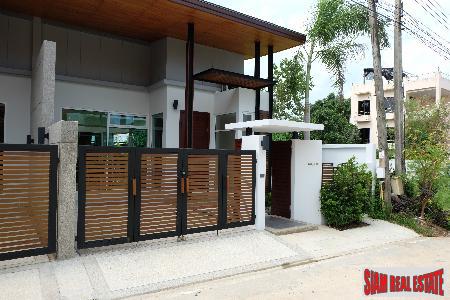 Modern 2-Bedroom Townhouse with Private Pool in Rawai-0
