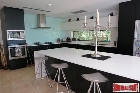 Rawai Villas | Stunning Luxury 4-Bedroom Home with Swimming Pool for Sale in Rawai-9