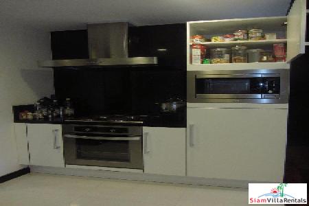 Chom Tawan | Spacious Elegant Three Bedroom Seaview Apartment in Layan-4
