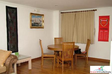 Baan Siri Sukhumvit 13 | Nice Three Bedroom Condo for a Good Price at Asoke BTS-1