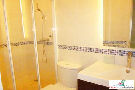 Excellent location 1 bed plus 1 working room in Sathorn. Life at Sathorn 10.-6