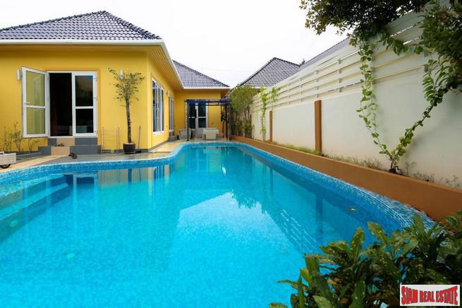 Private 3-Bedroom Pool Villa in a Popular Area of Rawai-2