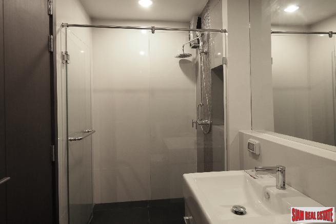 Rhythm Narathiwas | Two Bedroom Corner Unit with City Views for Rent in Sathorn-10