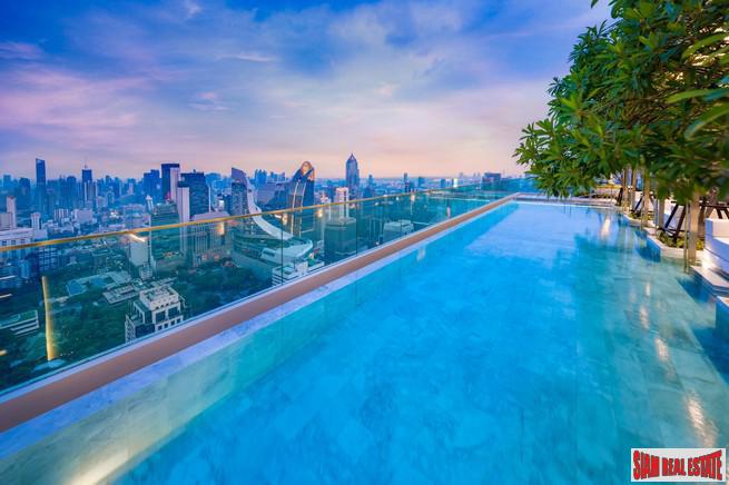 Newly Completed Ultra Luxury High-Rise Condo at Chidlom in the Pathumwan Area -Discount and Rental Guarantee 5% for 2 Years! 2 Bed Units