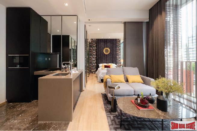 Newly Completed Ultra Luxury High-Rise Condo at Chidlom in the Pathumwan Area - Up to 25% Discount and Rental Guarantee 5% for 2 Years! Studio Units