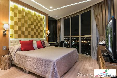 Skywalk Condo | Fantastic City Views from this Contemporary Two Bedroom Condo in Phra Khanong-13
