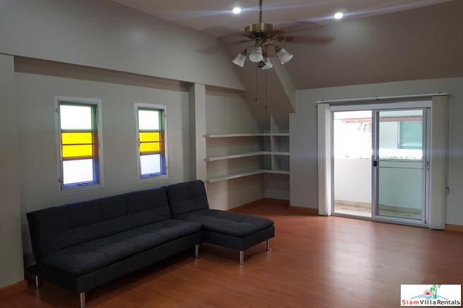 Single Three Storey Family House for Rent in Nana-3