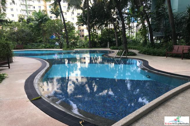 Bangkok Garden | Extra Large Three Bedroom Service Apartment for Rent in Chong Nonsi-18