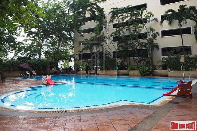 Saranjai Mansion | Large One Bedroom with Balcony and Pool View for Rent on Sukhumvit 6, Bangkok-0