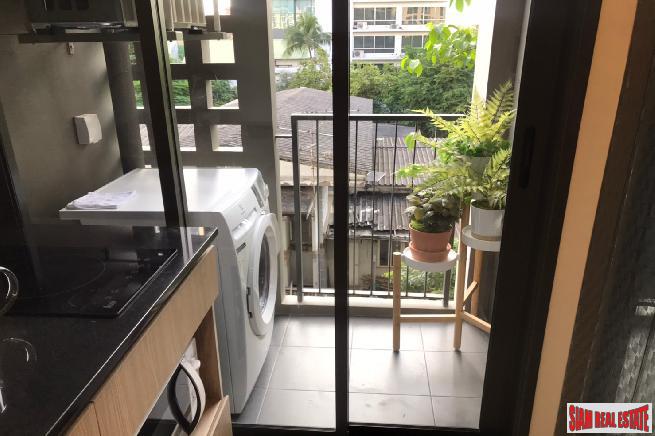 Newly Completed Furnished Condos by Leading Thai Developers next to BTS Onnut - 1 Bed Plus Units - 15% Discount! Free Furniture and Free Transfer!